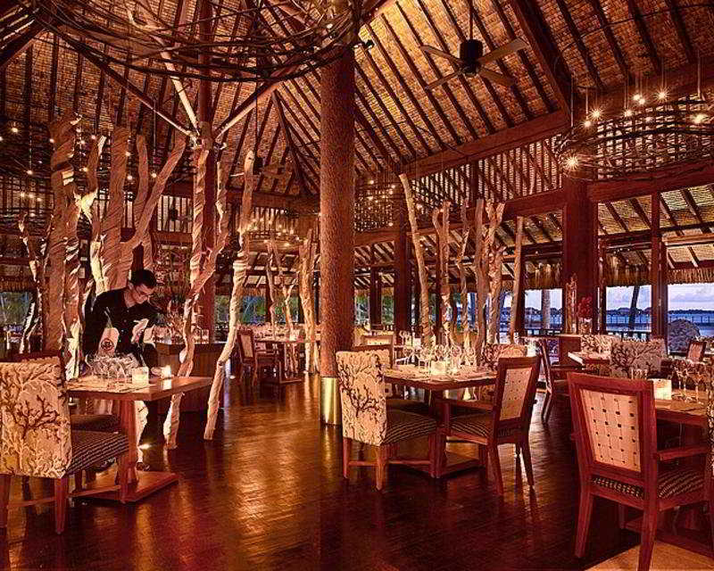Four Seasons Resort Бора-Бора Экстерьер фото